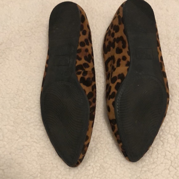 Leopard point toe flats - Picture 3 of 3